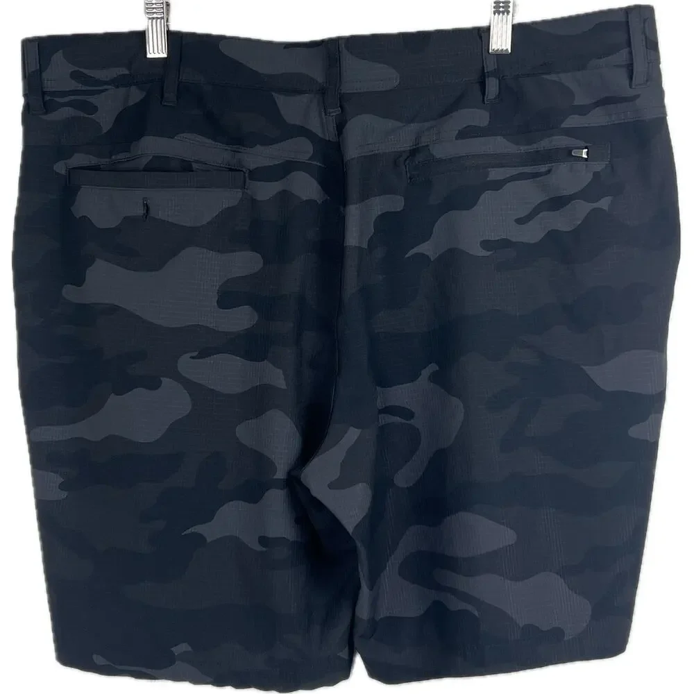 George shorts mens 40 Camo flat front back pocket one with a zipper NICE!